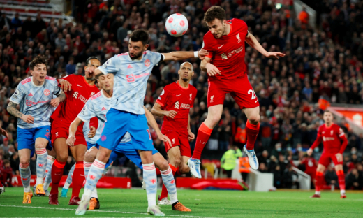 Thắng đậm Man Utd 4-0, Liverpool lên ngôi đầu Ngoại hạng Anh