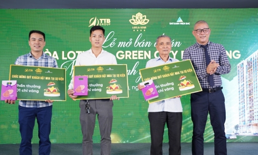 Đông đảo khách hàng tham dự sự kiện mở bán căn hộ Lotus 2 - Green City Bắc Giang
