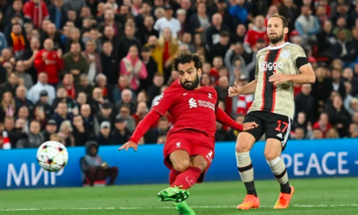 Salah tỏa sáng, Liverpool đánh bại Ajax 2-1 tại Champions League