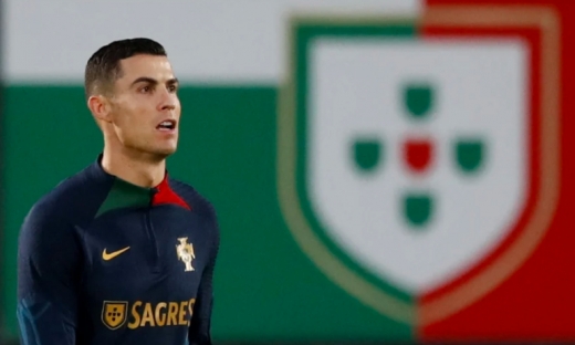 Ronaldo đồng ý gia nhập CLB của Saudi Arabia, hưởng mức lương cao nhất lịch sử bóng đá thế giới