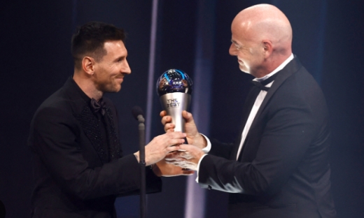 Lionel Messi nhận danh hiệu Cầu thủ xuất sắc nhất thế giới