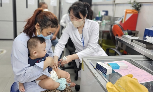 Bộ Y tế nêu giải pháp đảm bảo vaccine trong năm 2024