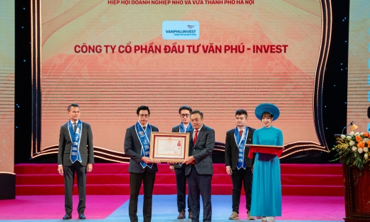 Văn Phú - Invest đón nhận Huân chương Lao động hạng Ba