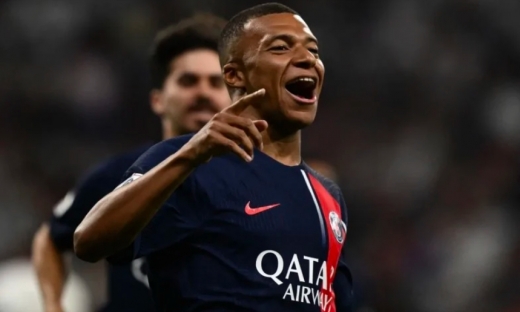 Mbappe rực sáng, PSG vững ngôi đầu bảng Ligue 1