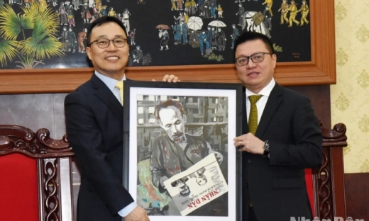 Sớm triển khai sáng kiến về thành lập cơ chế giao lưu nhà báo Việt-Hàn