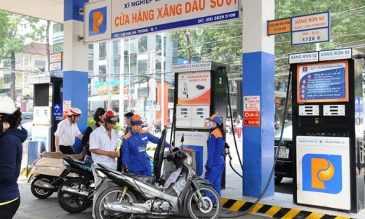 Thủ tướng yêu cầu thực hiện nghiêm quy định về hóa đơn điện tử trong kinh doanh, bán lẻ xăng dầu