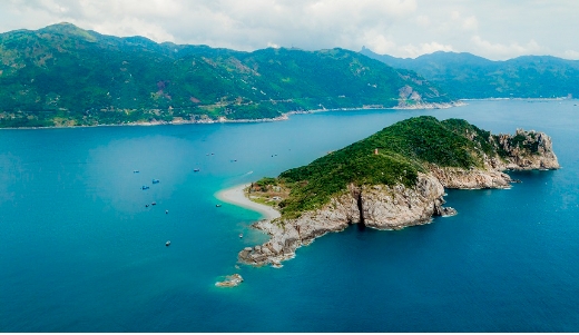 Đảo Hòn Nưa Phú Yên – “Vùng đất hứa” cho mùa hè nóng nực