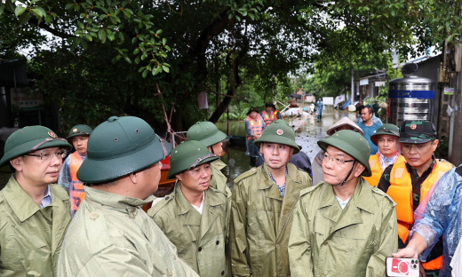 Phó Thủ tướng yêu cầu sơ tán dân ở nơi không an toàn vùng 'rốn lũ' Hà Nội