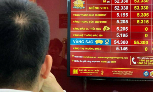 Giá vàng trong nước sáng 25/8: 'Cắm đầu' giảm sâu, nhà đầu tư vẫn kỳ vọng 'lội ngược dòng'