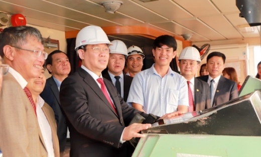 Phó Thủ tướng Vương Đình Huệ chúc Tết cán bộ, nhân viên Công ty cổ phần Cảng Nghệ Tĩnh