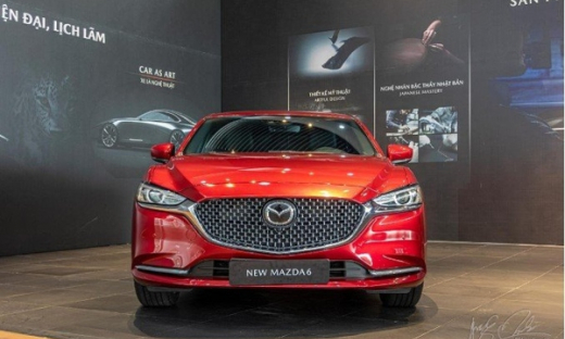 Mazda 6 facelift có giá khởi điểm từ 889 triệu đồng