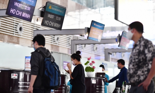 Vietnam Airlines khuyến cáo khách làm thủ tục sớm trước 2 tiếng tại Nội Bài và Tân Sơn Nhất