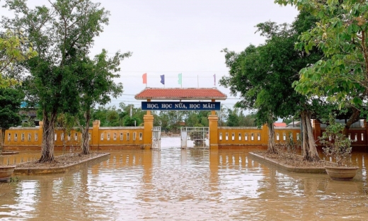 Quảng Nam: Học sinh nghỉ học để phòng tránh bão số 9