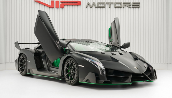 Lamborghini Veneno Roadster được bán với giá cao lên đến 10 triệu USD