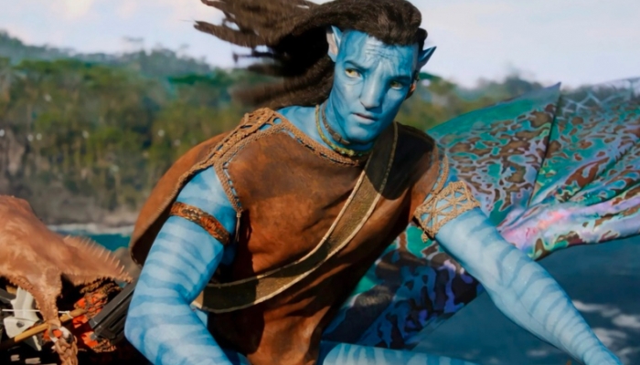 Avatar 2 cán mốc 2 tỷ USD đưa James Cameron vào lịch sử