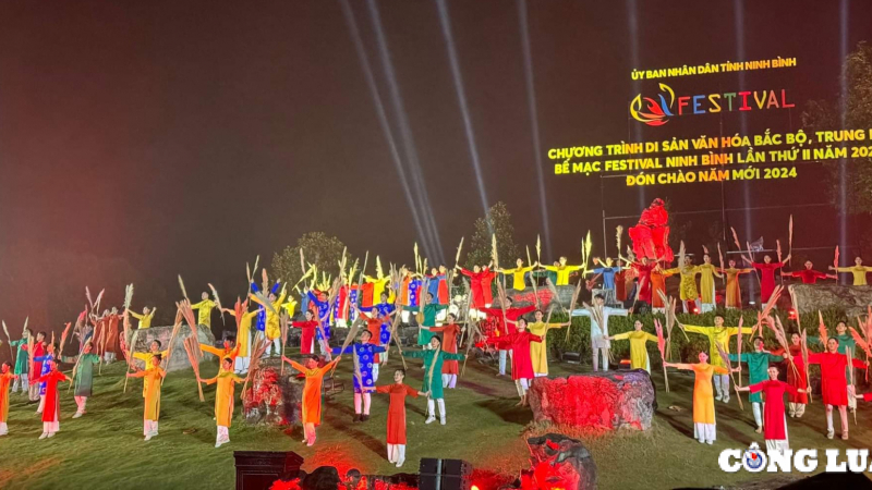 Festival Ninh Bình lần thứ III năm 2024: Tái hiện 'Dòng chảy di sản lịch sử dân tộc'