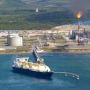 Nhật Bản sẽ tiếp tục tham gia dự án dầu khí của Nga