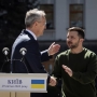 Tổng thư ký NATO đến thăm Ukraine, ông Zelenskyy kêu gọi cung cấp vũ khí nhanh hơn